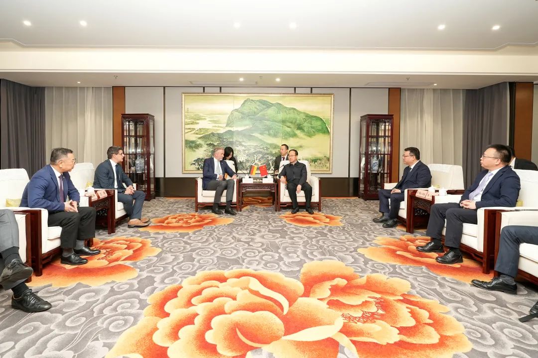 1732170427575808.jpg 640 (1).jpg