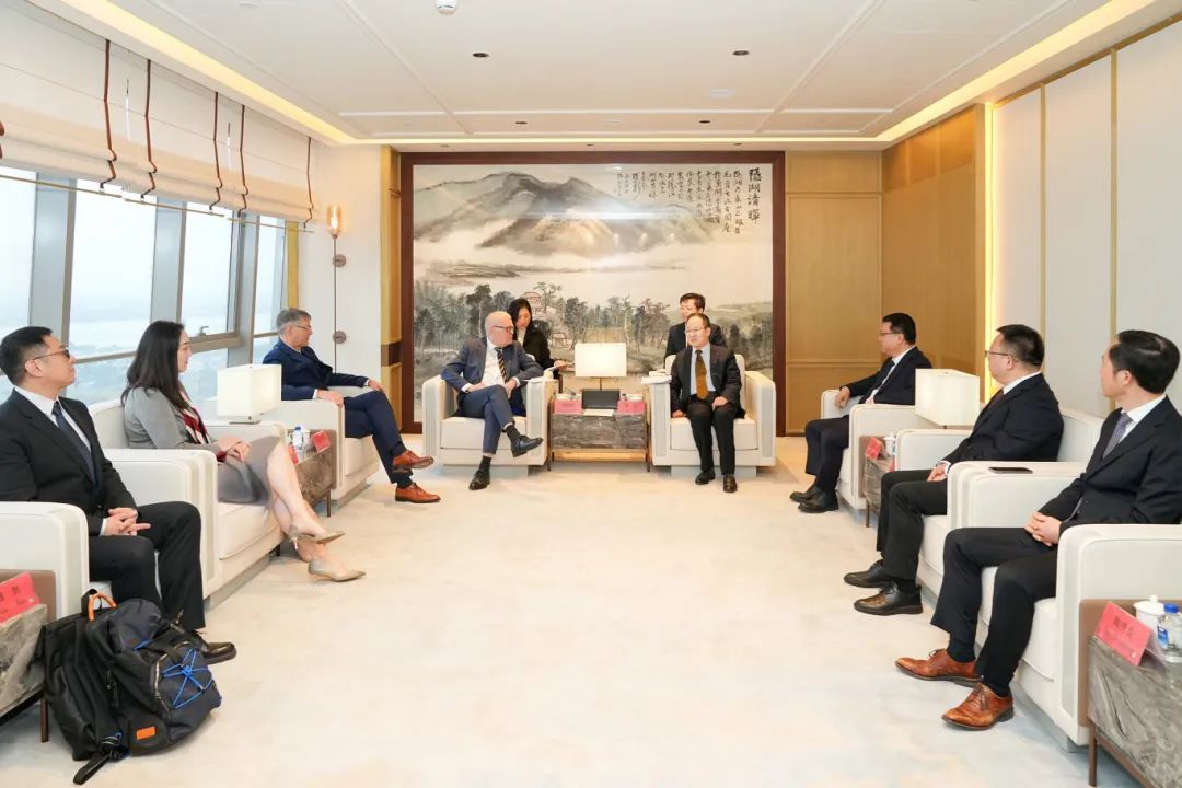 1734335984127494.jpg 640 (1).jpg