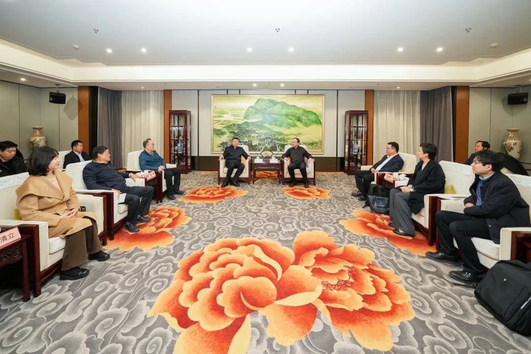 1739926255107157.jpg 640.jpg