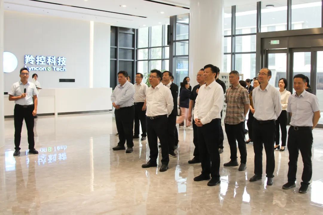 1748507042901601.jpg 640.jpg